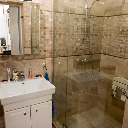 Apartament Parkowy *